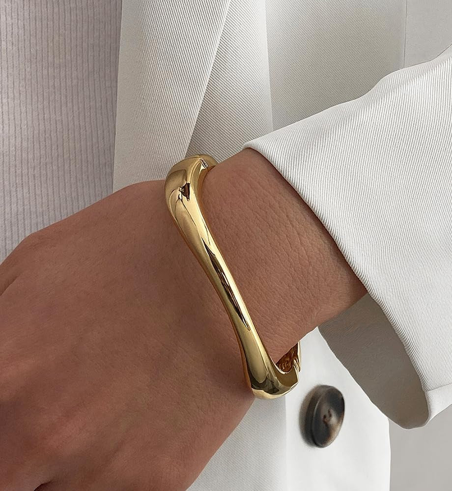 Chunky Gold Bangle Bracelets for Women, Dainty 14K Gold Plated Big Stackable Bangles Set, Trendy Statement Cuff Bracelet Stack Fashion Jewelry Gifts