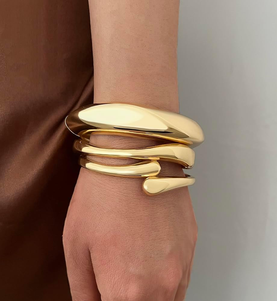 Chunky Gold Bangle Bracelets for Women, Dainty 14K Gold Plated Big Stackable Bangles Set, Trendy Statement Cuff Bracelet Stack Fashion Jewelry Gifts